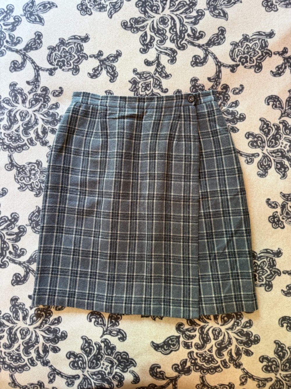 Classic Plaid Wrap-Front Wool Blend Skirt - Gray Plaid